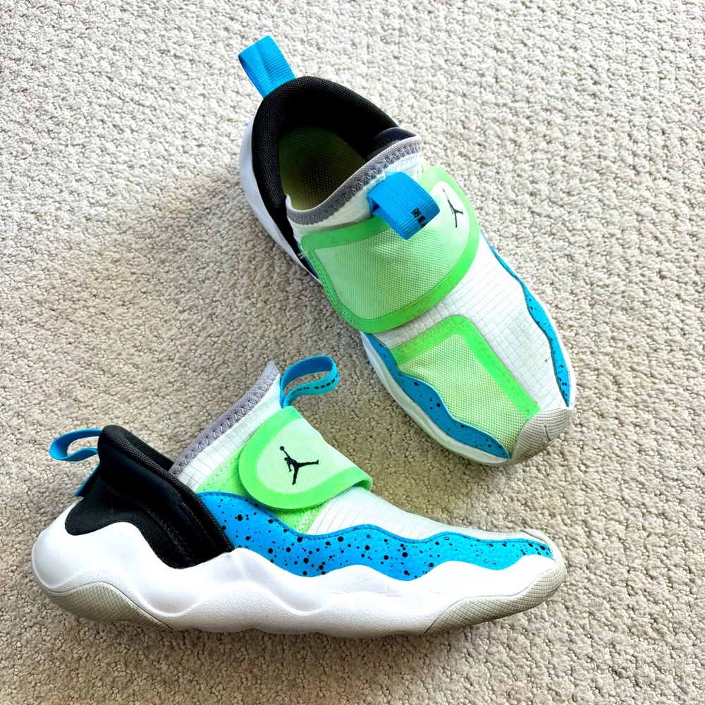 Nike Jordan kids 23/7 Green and Blue basketball sneakers